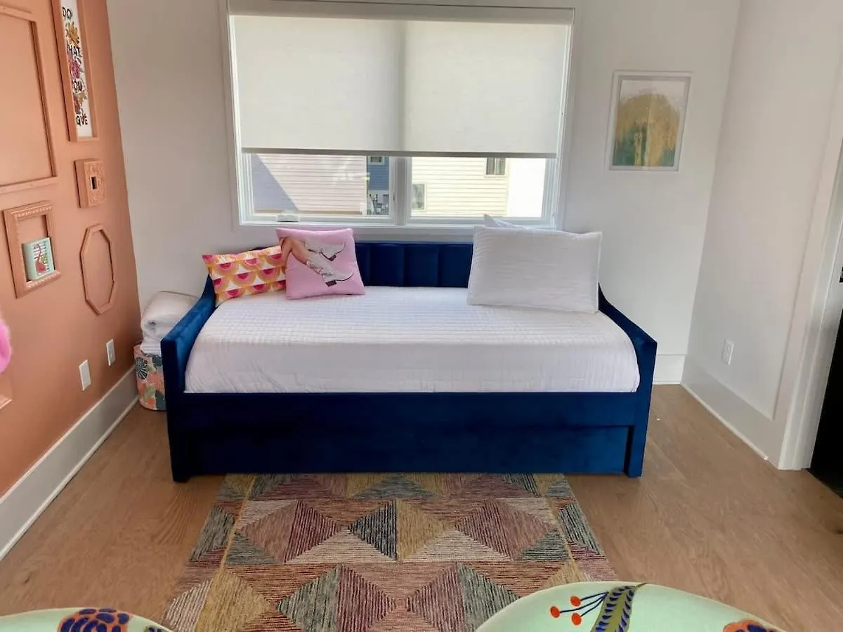 Holiday home Fabulous Location Walk To Food & Bars Roof Deck Villa Nashville