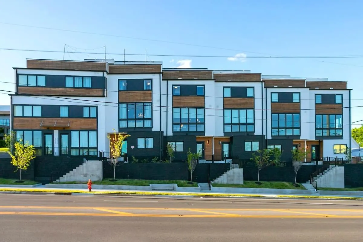 Holiday home Fabulous Location Walk To Food & Bars Roof Deck Villa Nashville