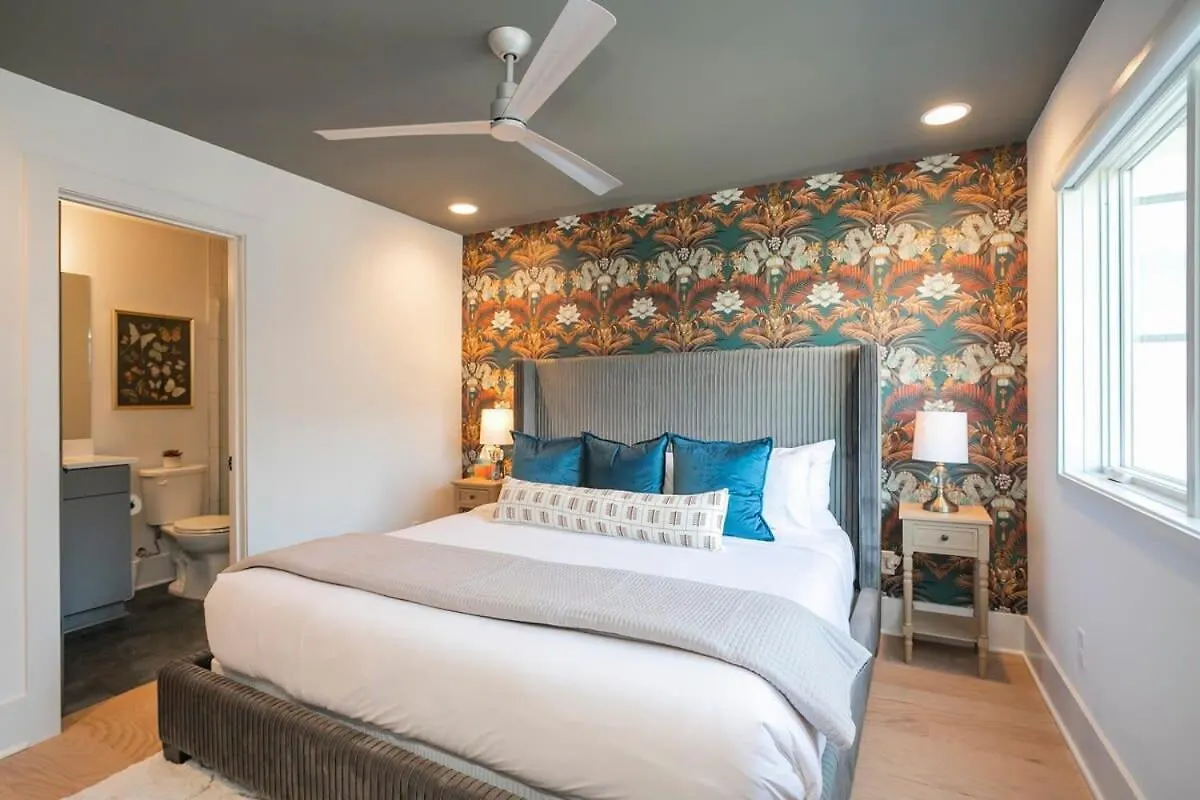 Fabulous Location Walk To Food & Bars Roof Deck Villa Nashville United States