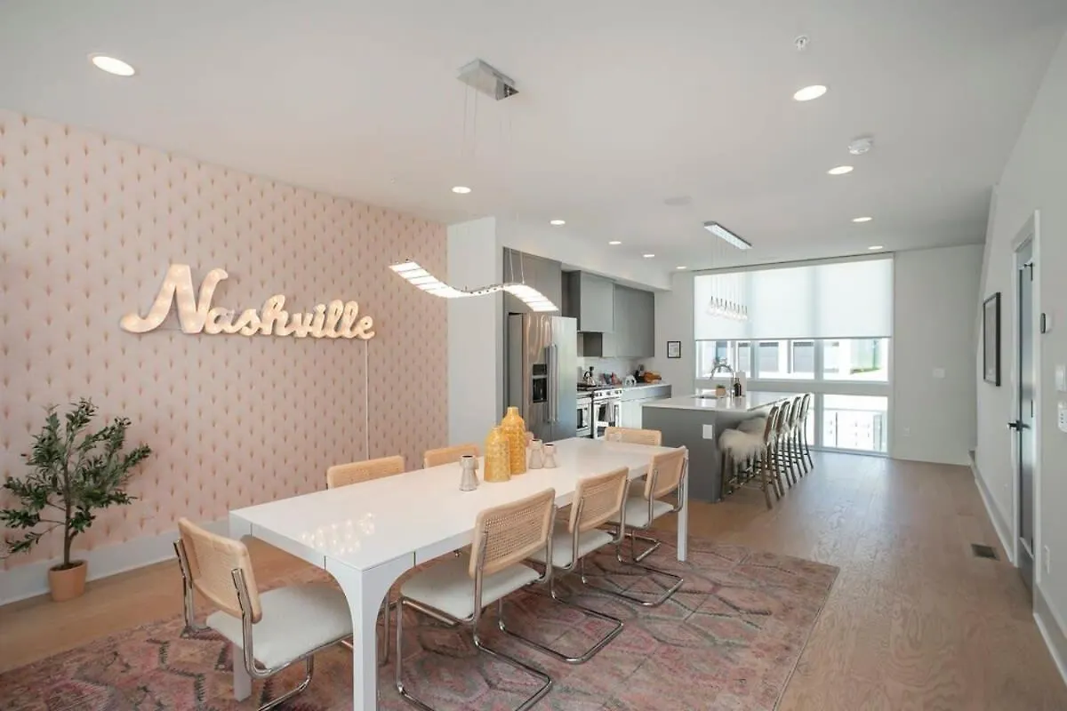 Fabulous Location Walk To Food & Bars Roof Deck Villa Nashville 0*,  United States